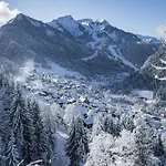 In Azalee Near Linga Gondola Apartmán Châtel
