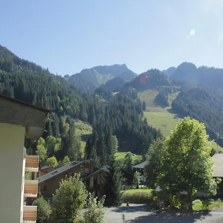 In Azalee Near Linga Gondola